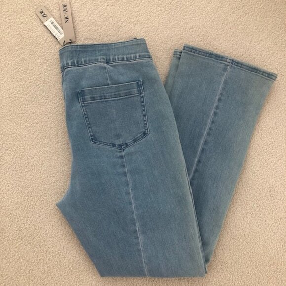 NWT Nic+Zoe Pull-On All Day Demi Boot Cut Jeans, Blue Haze - Size 8 - Picture 2 of 16
